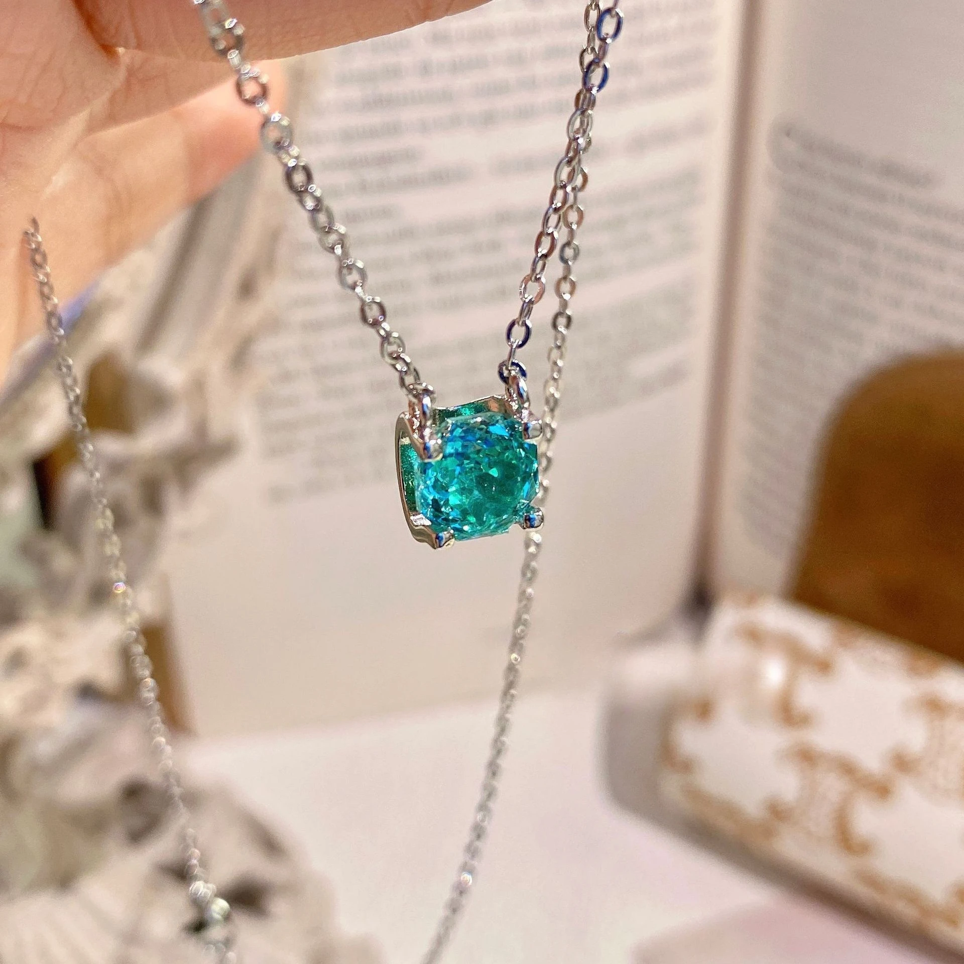925 Sterling Silver Millennium Rose Cut Paraiba Necklace Ladies Romantic Fashion Light Luxury Collarbone Chain