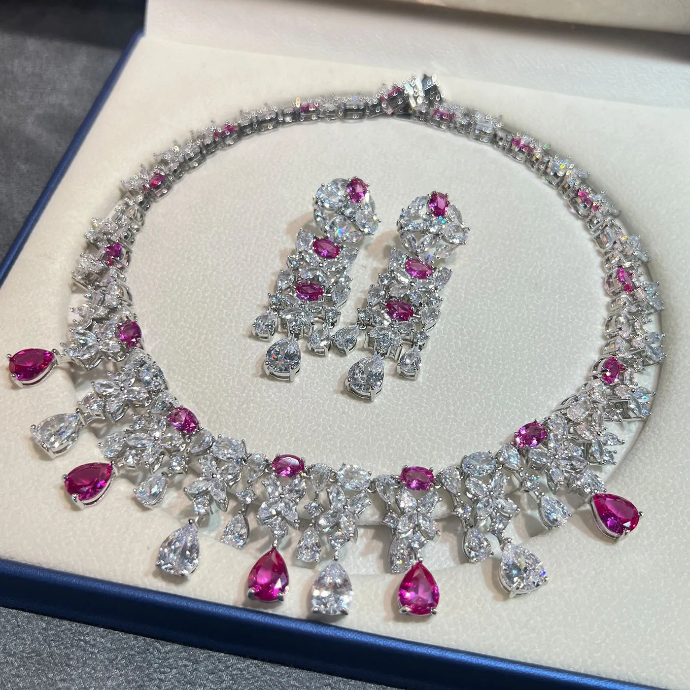 Luxury Women's Wedd…