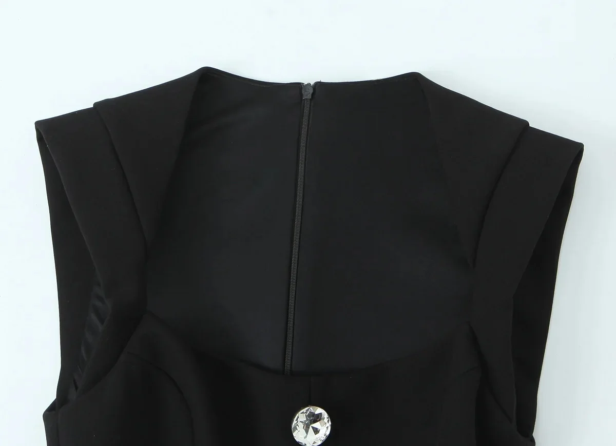 KONDALA 2025 Jesień Zima Seksowne Body Mini z Diamentowymi Guzikami, Dopasowane, Modne, Eleganckie i Szykowne Body Damskie