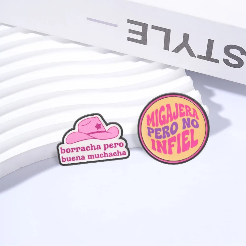 Spanish Quote Enamel Pin Pink Cowboy Hat Brooch Letter Lapel Pins Backpack Clothes Badge DIY Craft Accessory Latin Style Gift