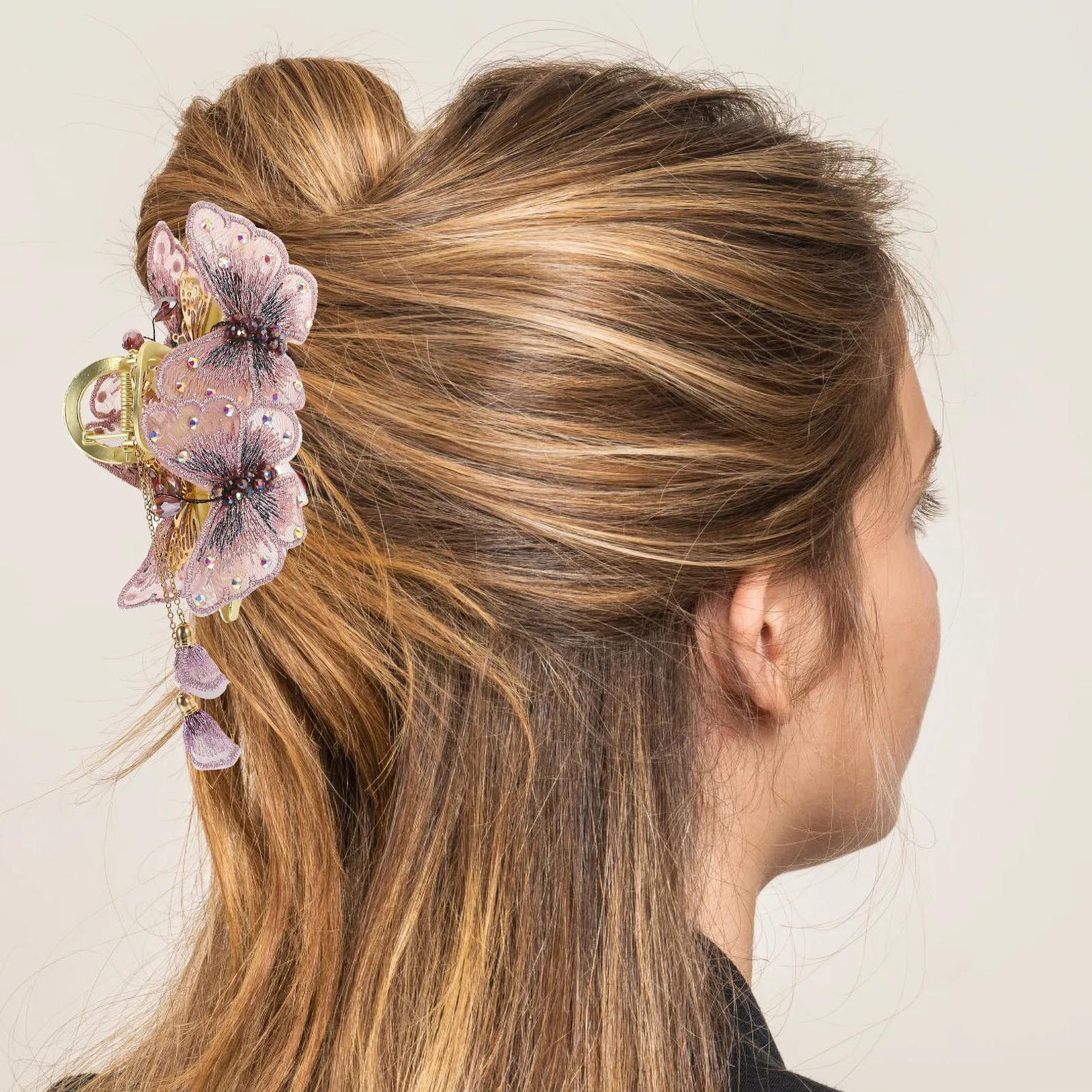 

Butterfly Hair Clip for Women Tassel Design Lightweight Metal Hairpins Not Pull Damage Hair Decorative Accessory for Wedding