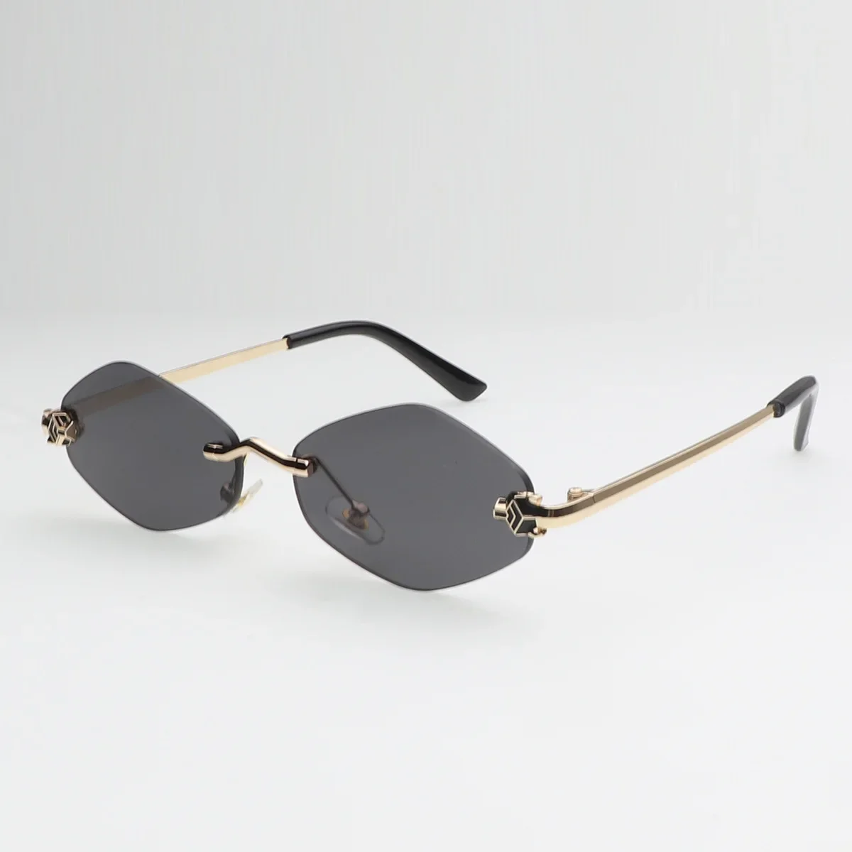 

Women's Metallic Polygonal Sunglasses