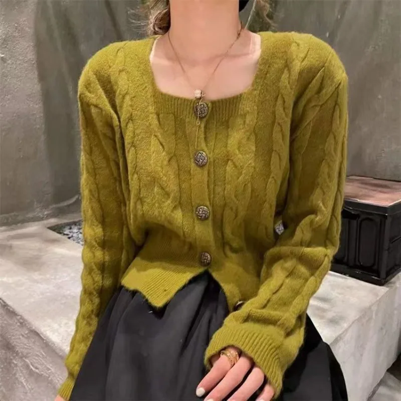 

Vintage high-end square neck thick Fried Dough Twists sweater women autumn winter loose niche ins chic short knit cardigan trend