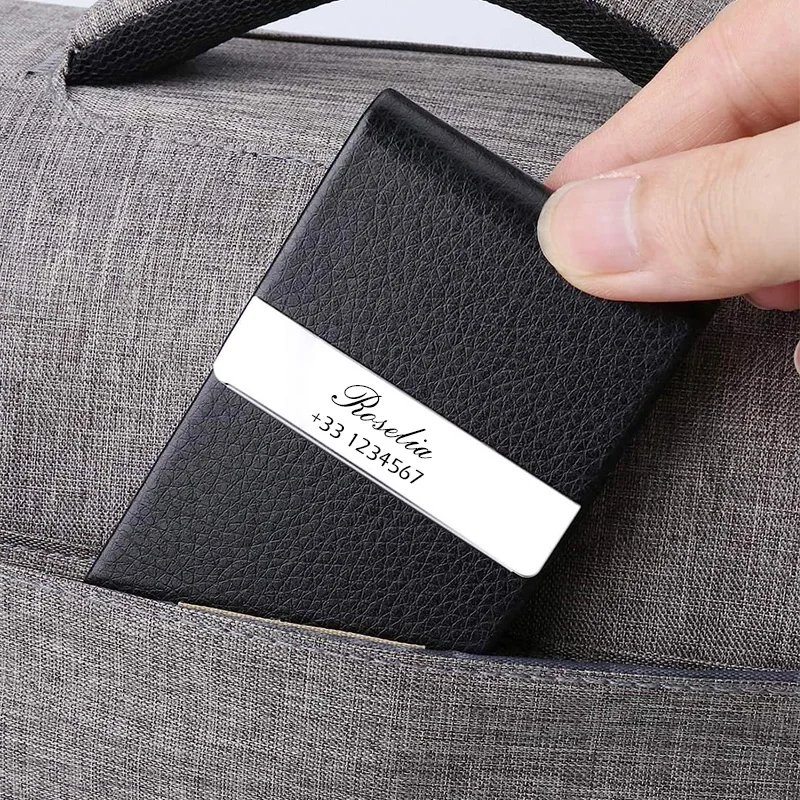 Personalisierter Visitenkartenhalter aus Edelstahl mit individuellem Visitenkartenfach für mehrere Karten – Detail 5