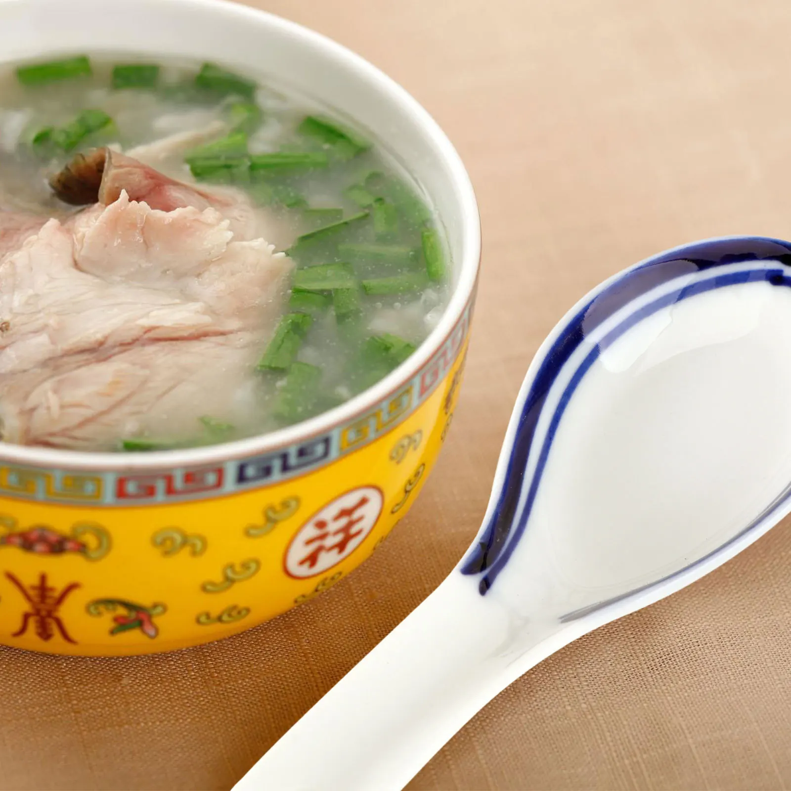 

5Pcs Elegant Ceramic Spoons Multi-Function Tableware for Soup Porridge Noodles Appetizers Wonton Tong Sui