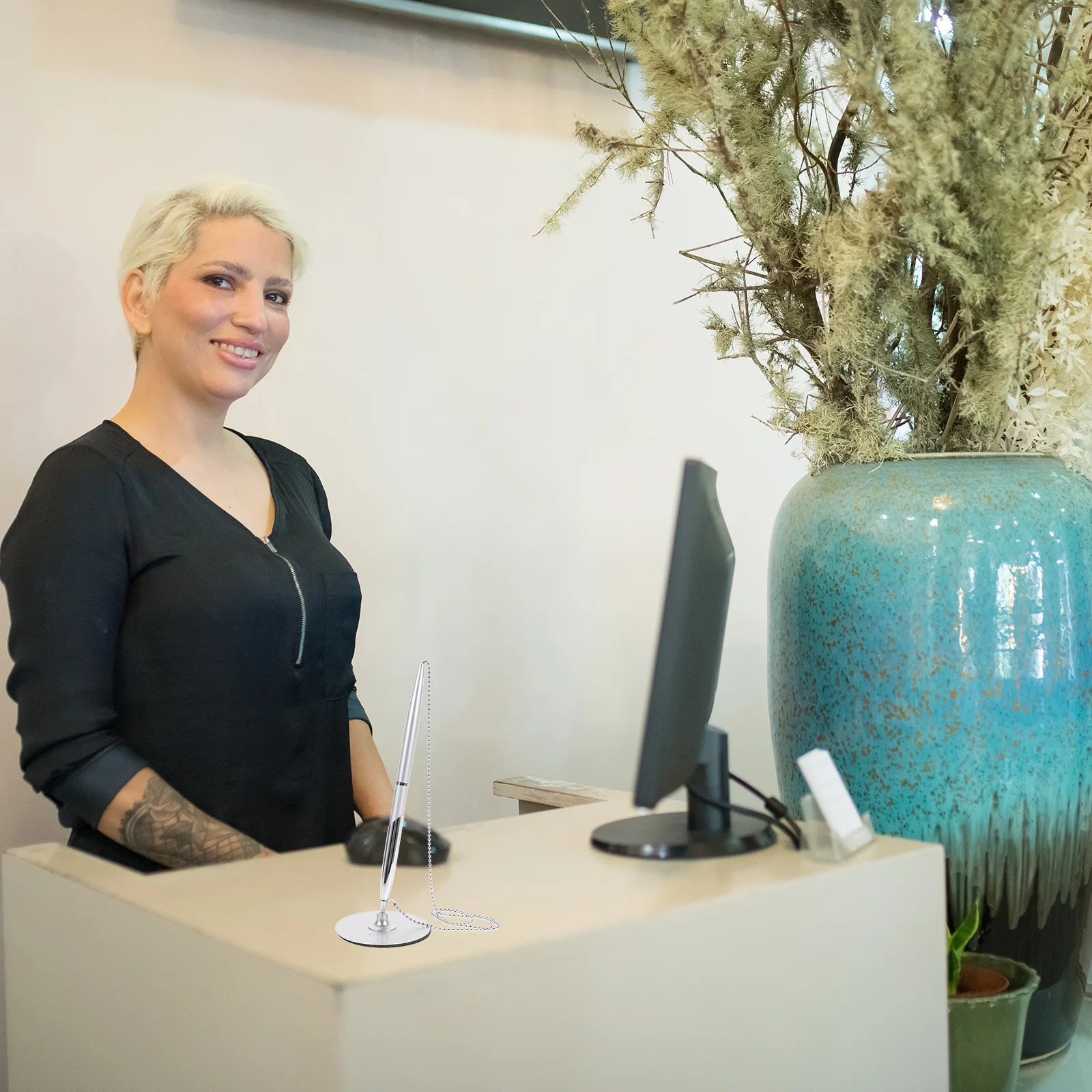 

1Pcs Metal Ballpoint Pen Silver Premium Desktop Office Ergonomic Smooth Writing Counter Service Signature Pen Sturdy Stationery