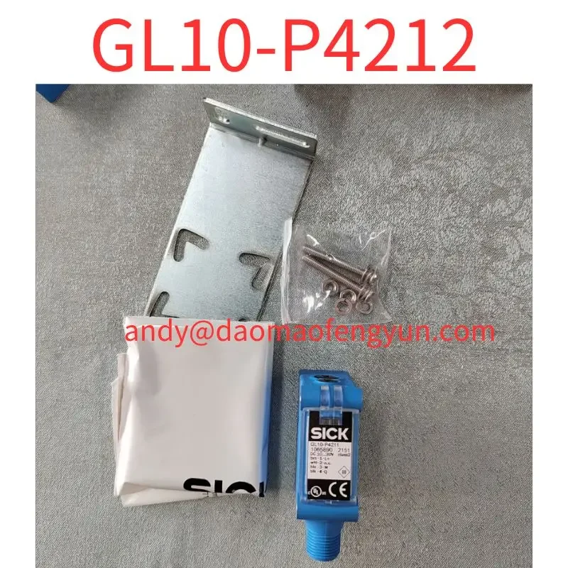 

Brand New Photoelectric sensor GL10-P4212 1065887