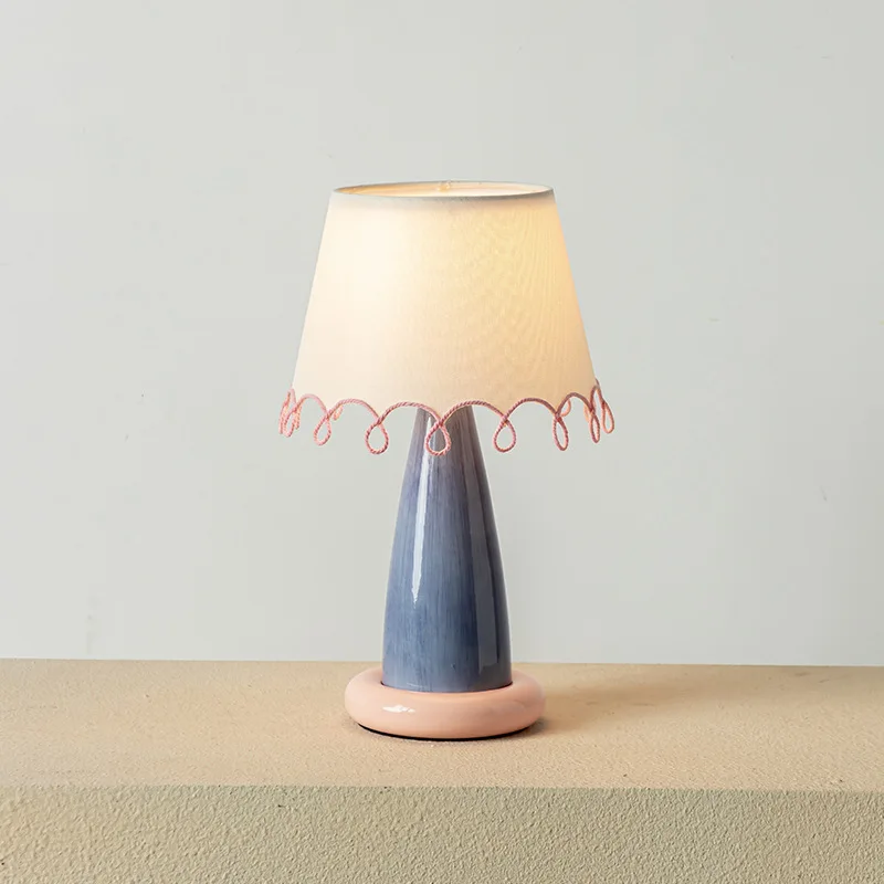 

Dimmable creative pink table lamp