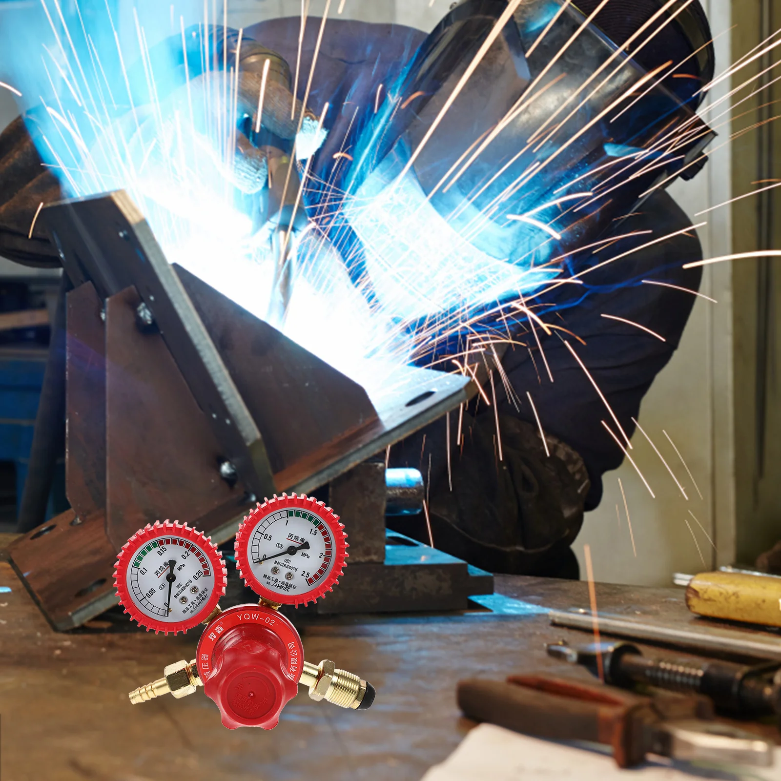 

Dual CO2 Regulator Gauge High Pressure Reducer for Welding Cutting Compatible CO2 Argon Gases AntiSkid Handle Durable Alloy Body
