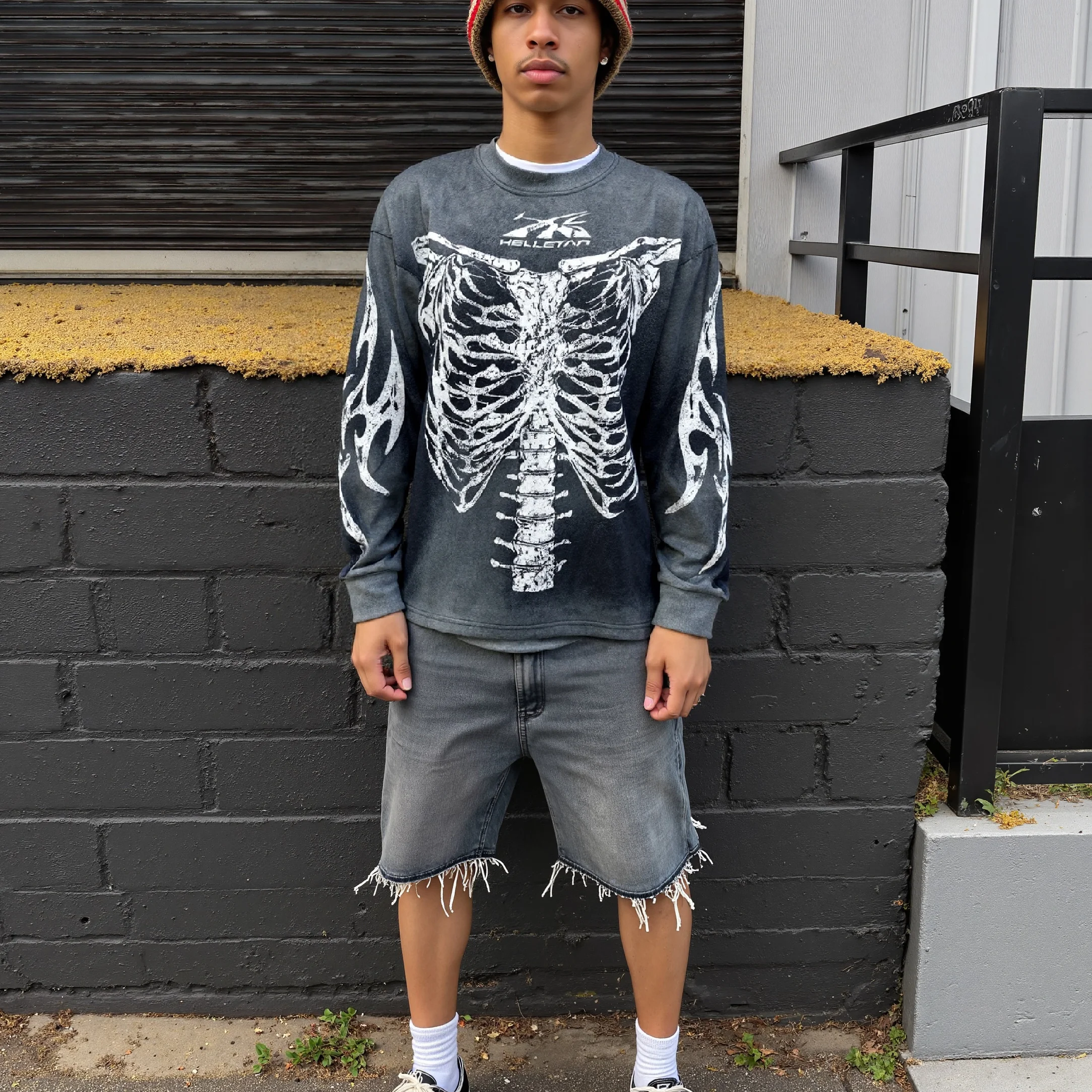 Retro American Ins Skeleton Print Cotton Long Sleeve T-Shirt Loose Street Style for Couples Youth Fashion City Walk Daily Wear