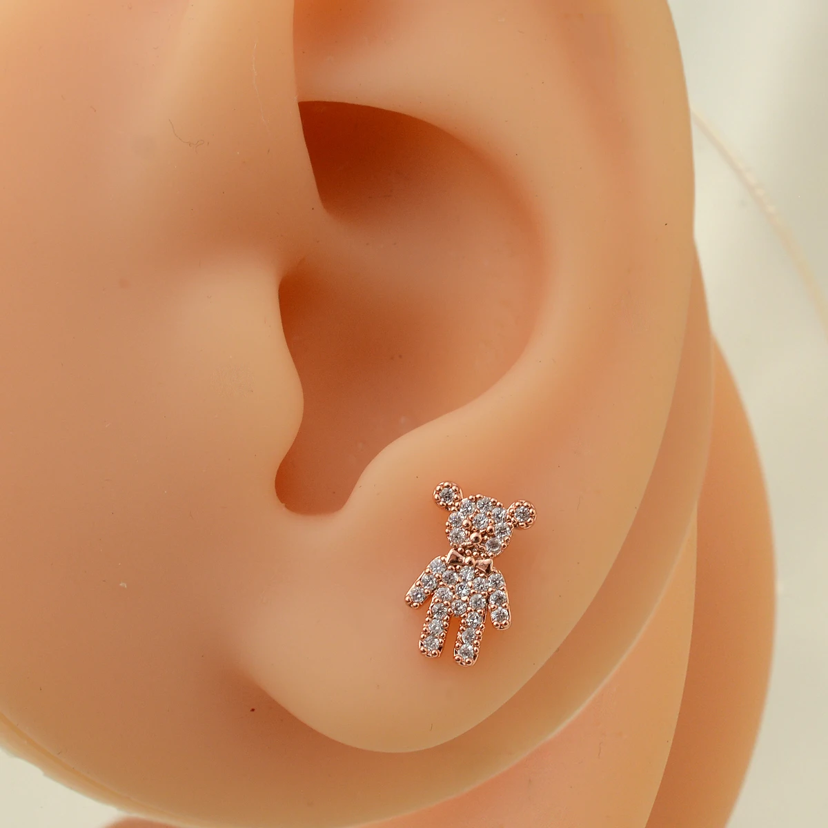 1PC  20G Fashion CZ Stainless Steel Stud Earrings for Women Sweet Cute Bear Earrings Cartilage Helix Standard Piercing Jewelry