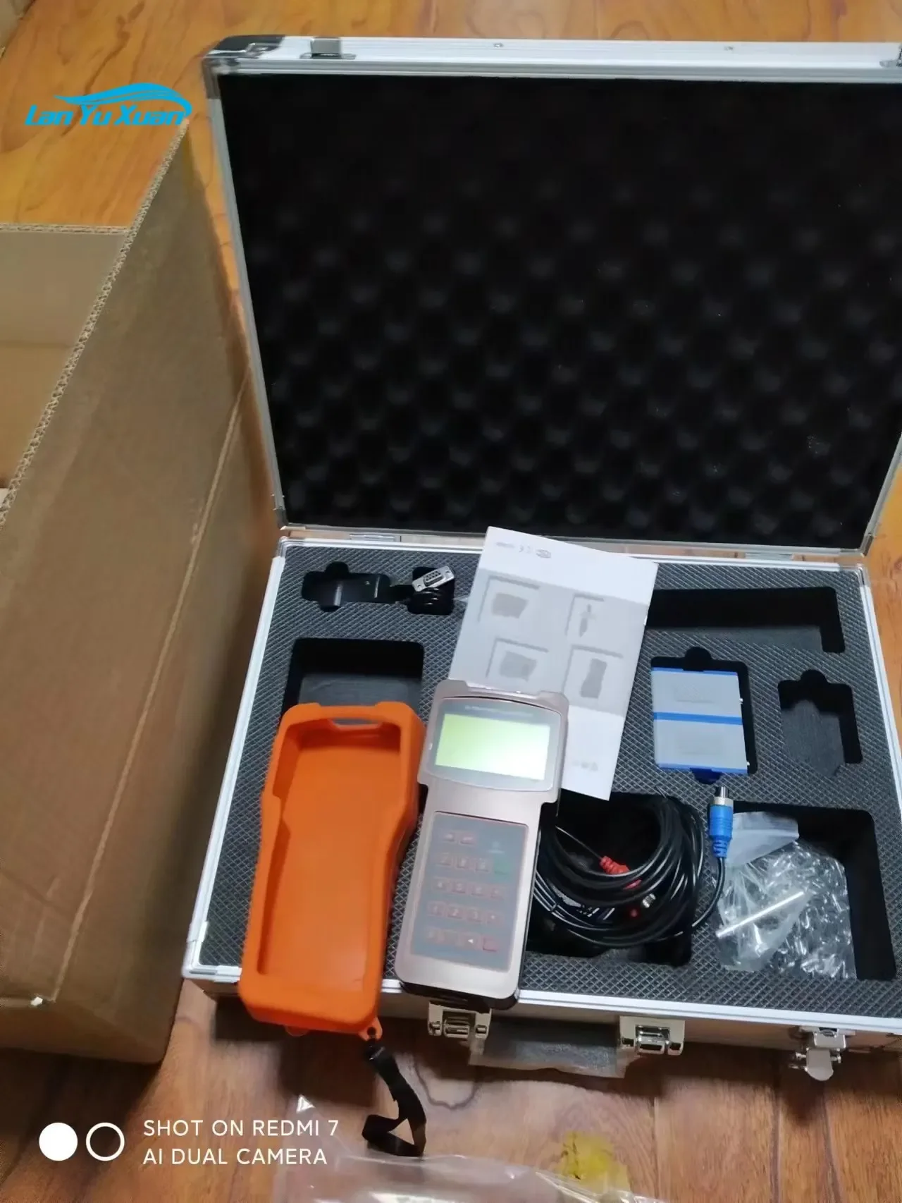 HH-2000F مقياس الجريان بالموجات فوق الصوتية المحمول القابل للطباعة والقابل لإعادة الشحن