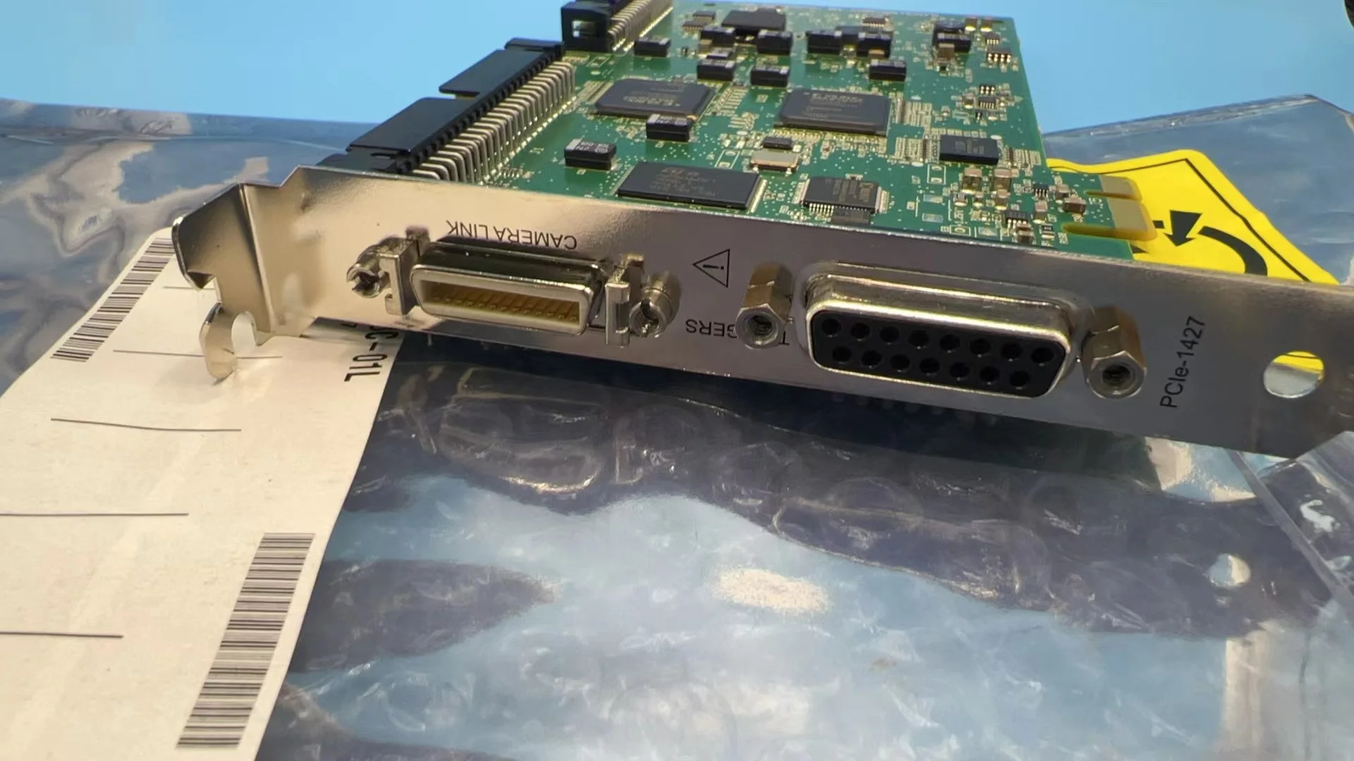 New NATIONAL INSTRUMENTS NI  PLATINE PCIe-1427 192823A-01 FRAME GRABBER view 4
