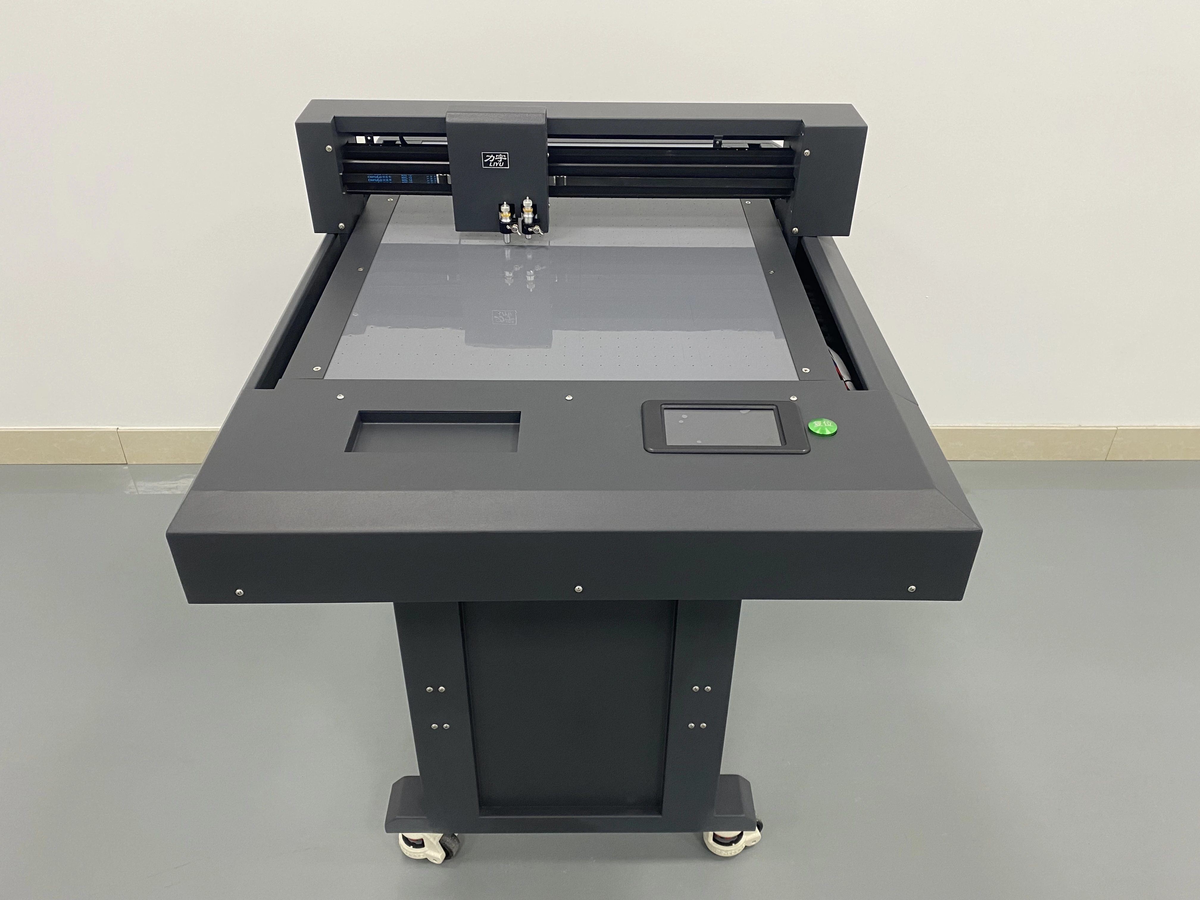 High Precision Dual Cutting Head Flatbed Plotter D4060 With Gantry Dual Drive System