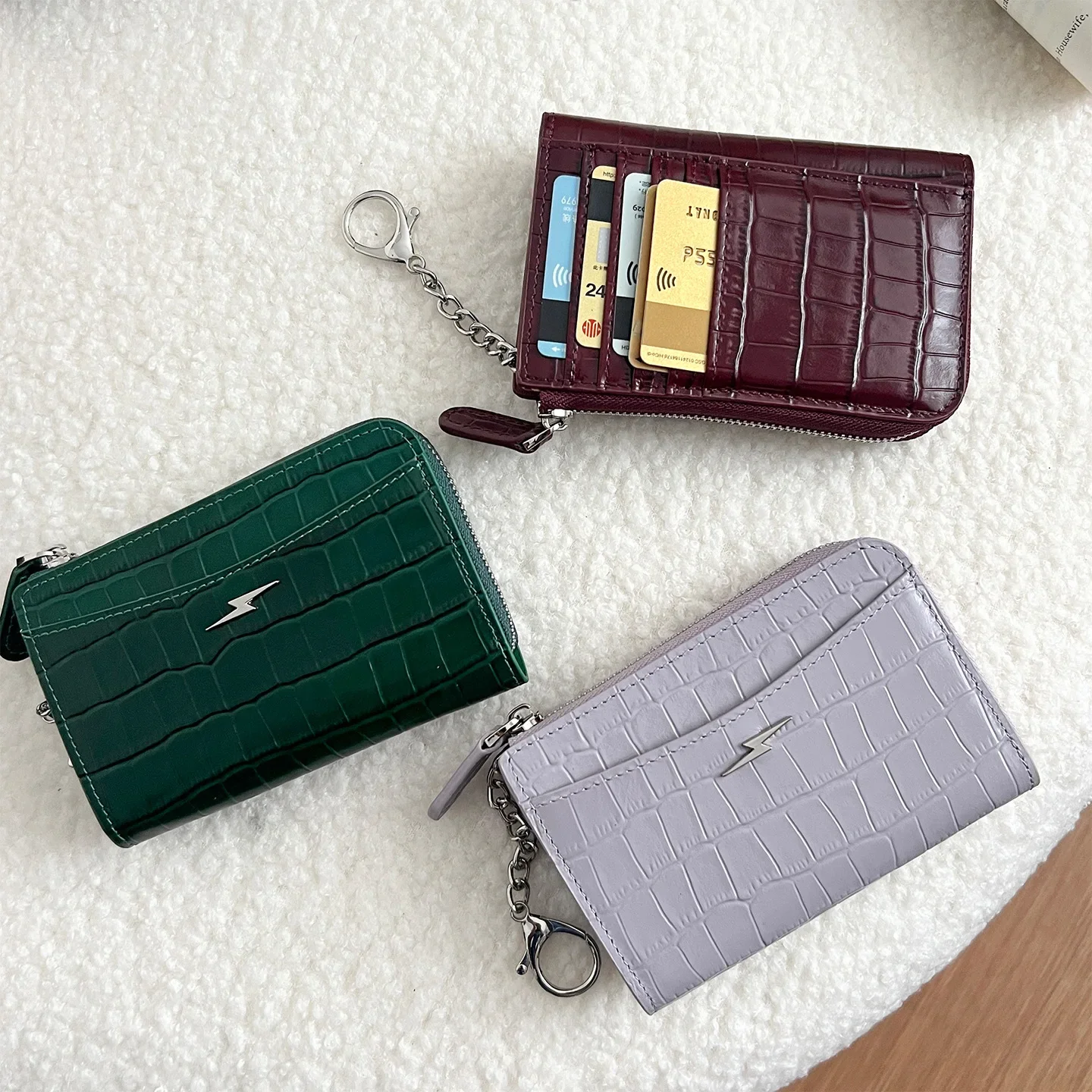 Crocodile Pattern Zipper Coin Purse,Multi Card Slots Small Wallet with Keychain, Storage for Credit Cards, Paper Money and Coins