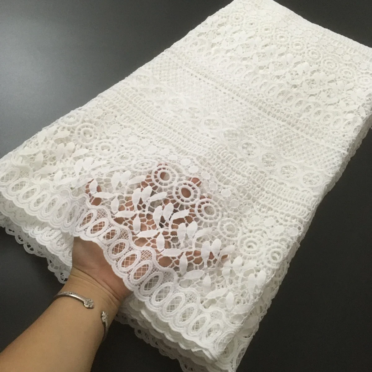 

New White Nigeria Milk Silk Lace Fabric 2023 High Quality African Guipure Cord Net Lace Fabric For Wedding Party Dress PJFT2201A