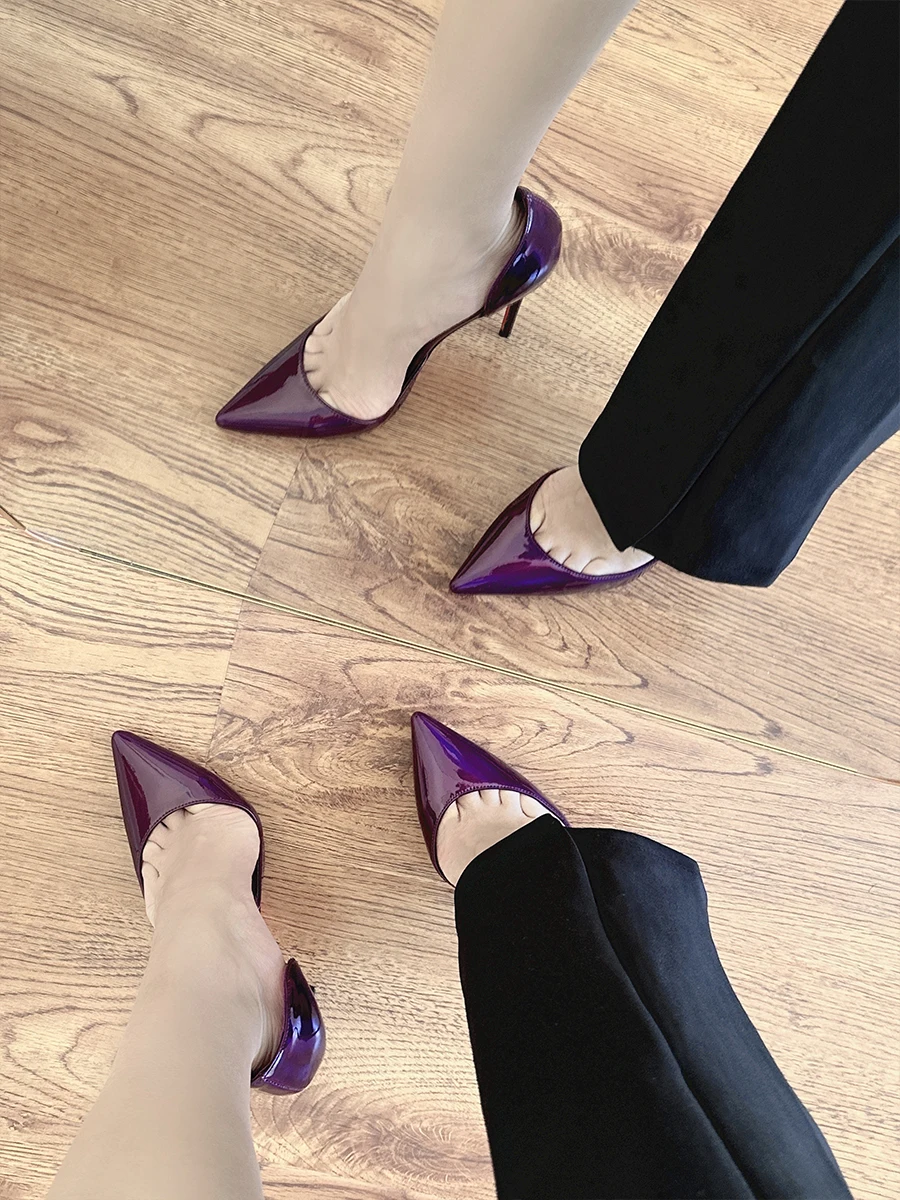 2024 New Queen\'s Style Sexy Side Empty Black Ultra Shallow Mouth High Heels Women\'s Thin Heels Pointed Purple Red Bottom Shoes