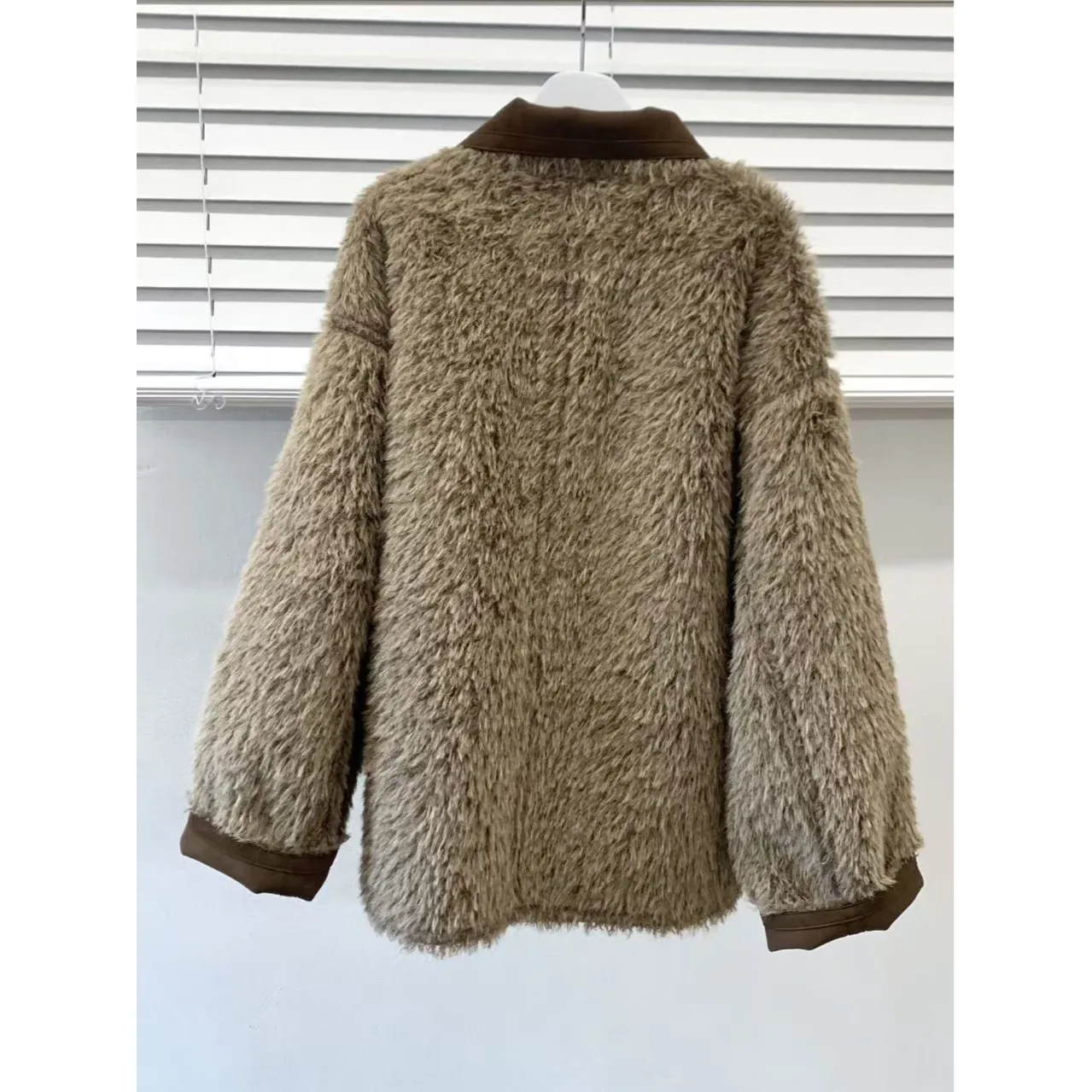 여성용 양면 겨울 코트 중간 길이 양털 재킷 친환경 인조 가죽 레트로 스타일 출퇴근용...