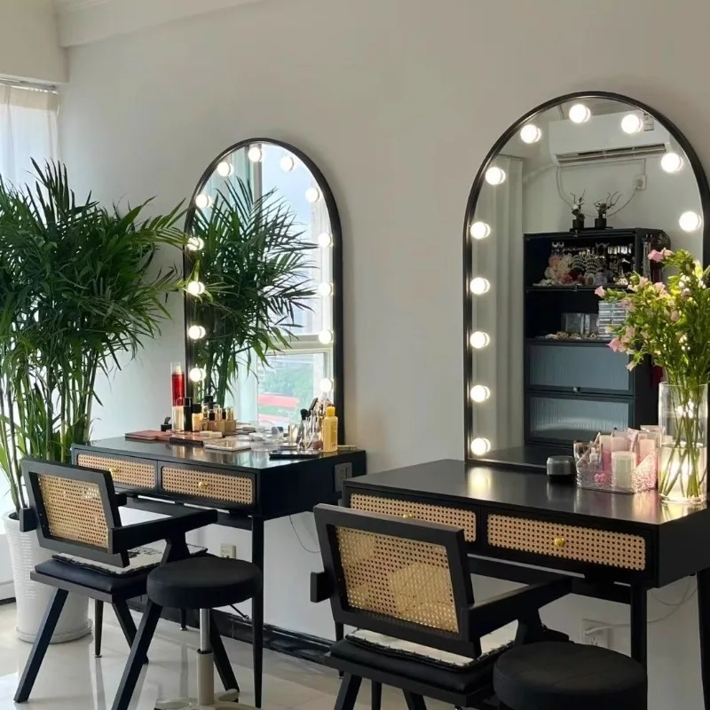 Rattan Chinese studio professional with lamp dressing table bridal shop beauty salon studio makeup artist special dressing table