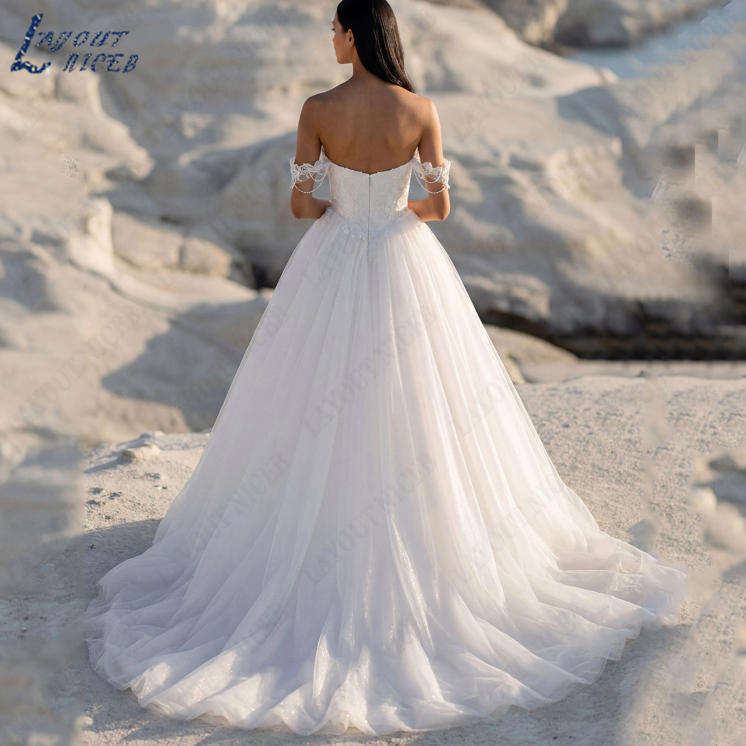 LAYOUT NICEB Customized A-Line Glitter Tulle Bridal Dress Off The Shoulder Bride Gown Lace Applique Boat Neck Bridal Dresses