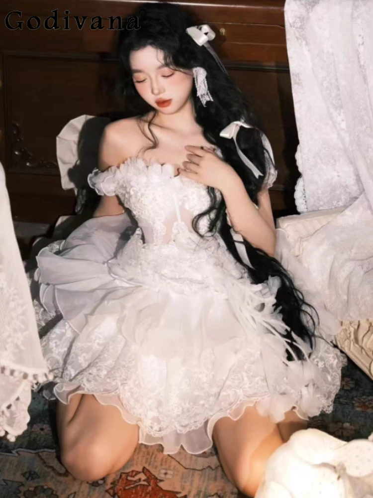 

Elegant White Lolita Chic Slash Neck Birthday Banquet Dresses Fashion Retro High Waist A-line Strapless Fairy Princess Dress