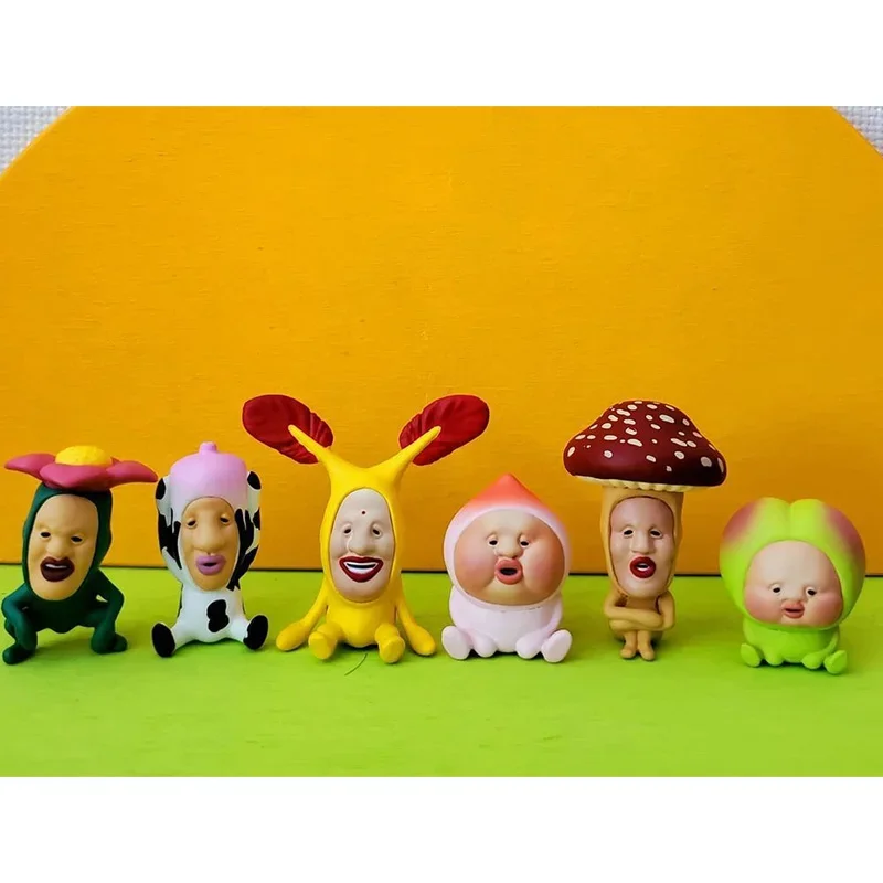 Japan QUALIA Plant Kobito Peach Mushroom Cute Funny Gashapon Toy Farm Creatures Sitting Doll Ornament