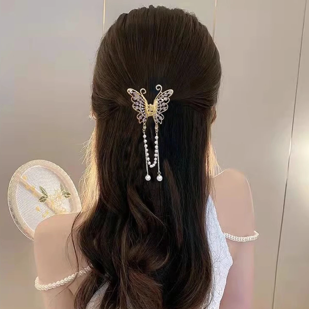 1Pcs Fashion Exqusite Butterfly Pearl Tassel Hair Claws For Women Girls Female Party Ponytail Headwear Hair Accessories