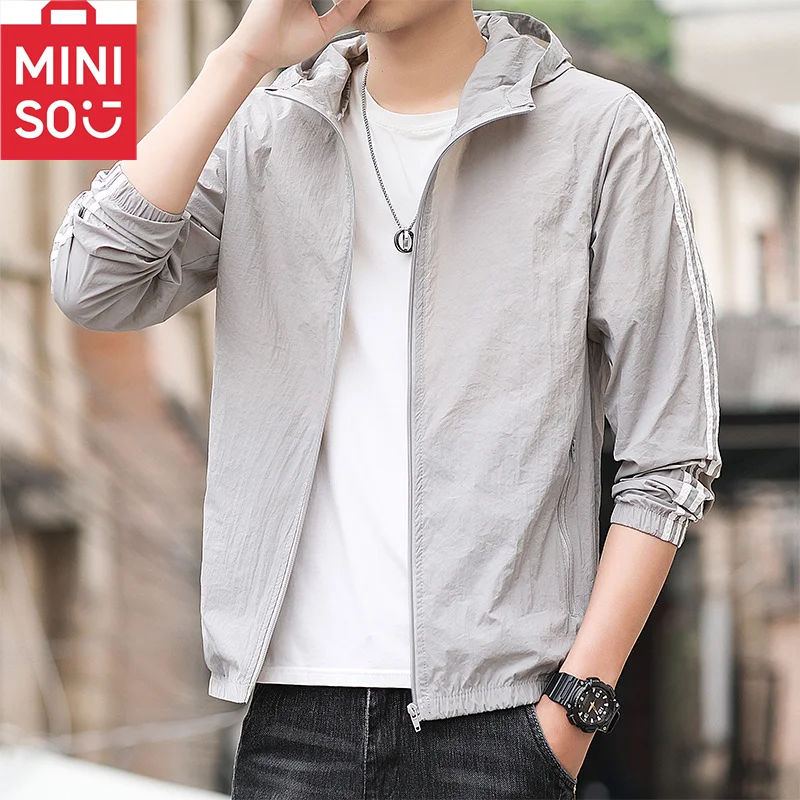 

2025 новая ультратонкая дышащая летняя одежда для мужских видов спорта на открытом воздухе, устойчивая к ультрафиолетовому излучению солнцезащитная одежда с капюшоном, тренд