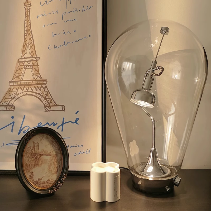 

Маленький торшер в американском стиле ретро, индустриальный стиль, креативная лампочка, прикроватные тумбочки для учебы, сенсорное затемнение, атмосфера, настольный светильник для чтения