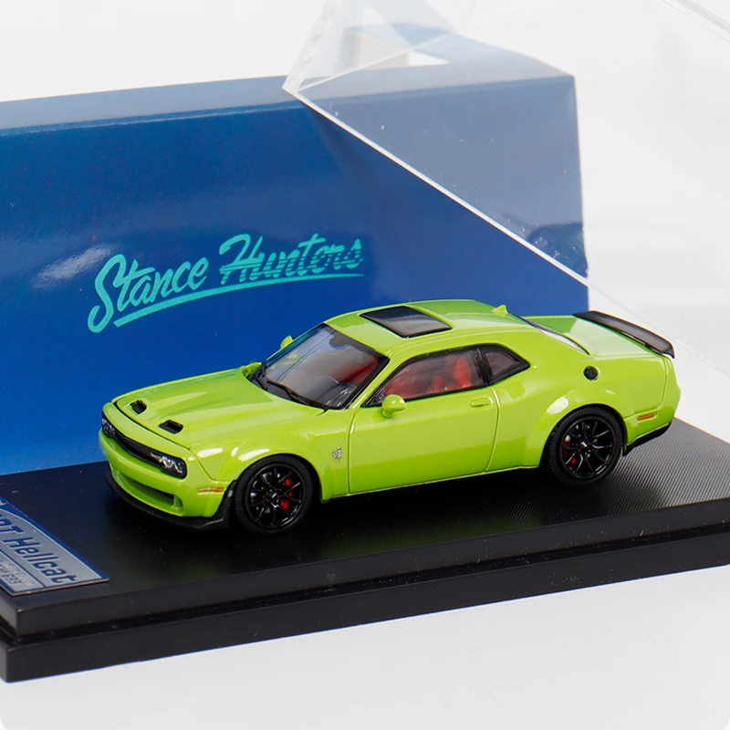 SH 1:64 Scale Diecast Alloy SRT Hellcat Stance Hunters Toys Cars Model Classics Nostalgia Adult Gifts Souvenir Static Display