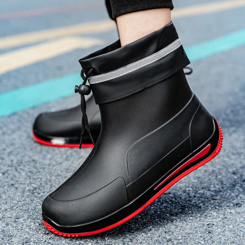 Trendy Waterproof Men Hoes Fashionable Men Low Cut Anti Slip Rain Shoes One Foot Water Shoes Outdoor Water Wading Rubber Shoes