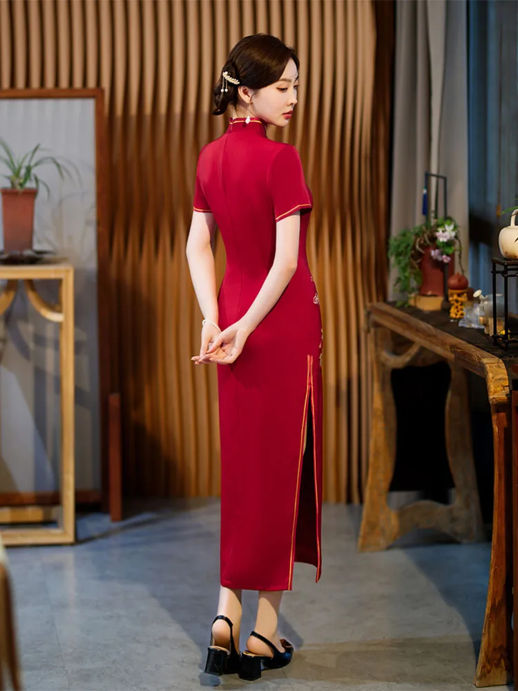 

Yourqipao 2023 Summer Slim Silk Long Cheongsam Catwalk Banquet Noble Retro Qipao Chinese Style Evening Wedding Dress for Women