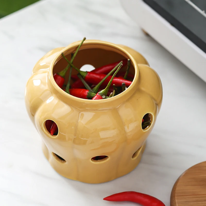 Creative Ceramic Garlic Storage Jar White Openwork Garlic Head Ginger Chili Pepper Millet Pepper Storage Jar Household Candy Box