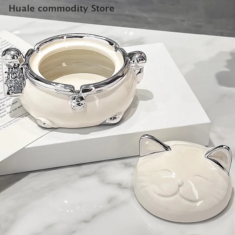Creative Ceramic Fortune Cat Ashtray With Cover Fly Ash Personality Living Room Home Office Decoration Statue Ornament Crafts