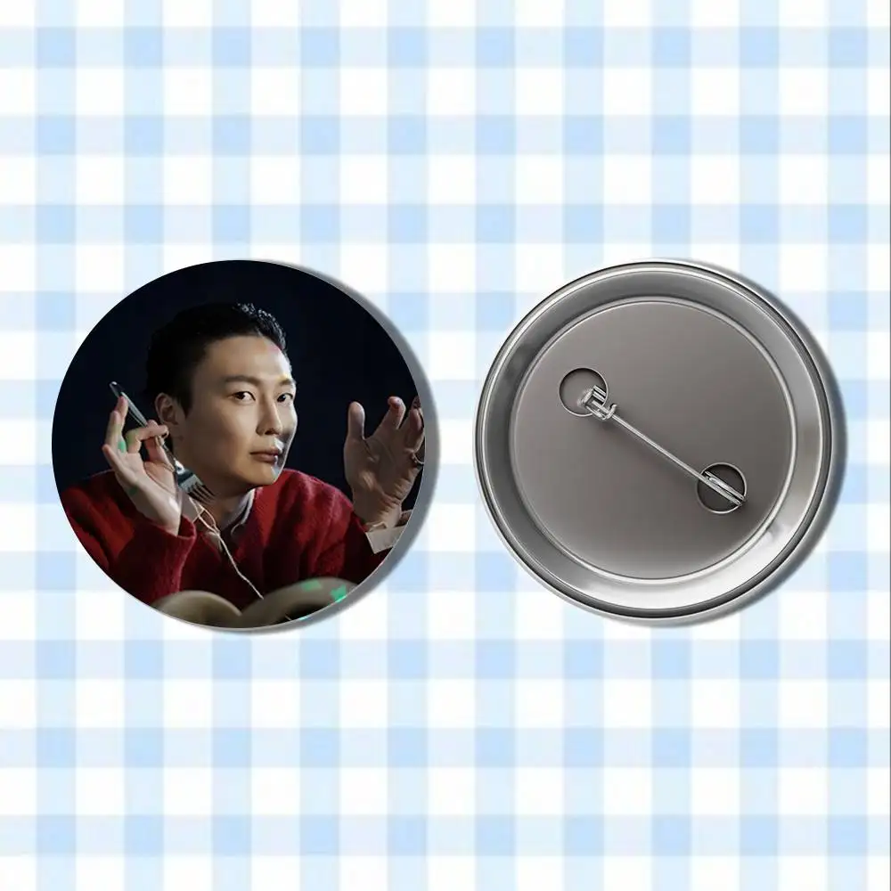 Roh J-Jae W-Won Badges Laser reflective Button Round Creative Pin Brooch Badge Bag Decor Accessories Fans Collect Friends Gifts