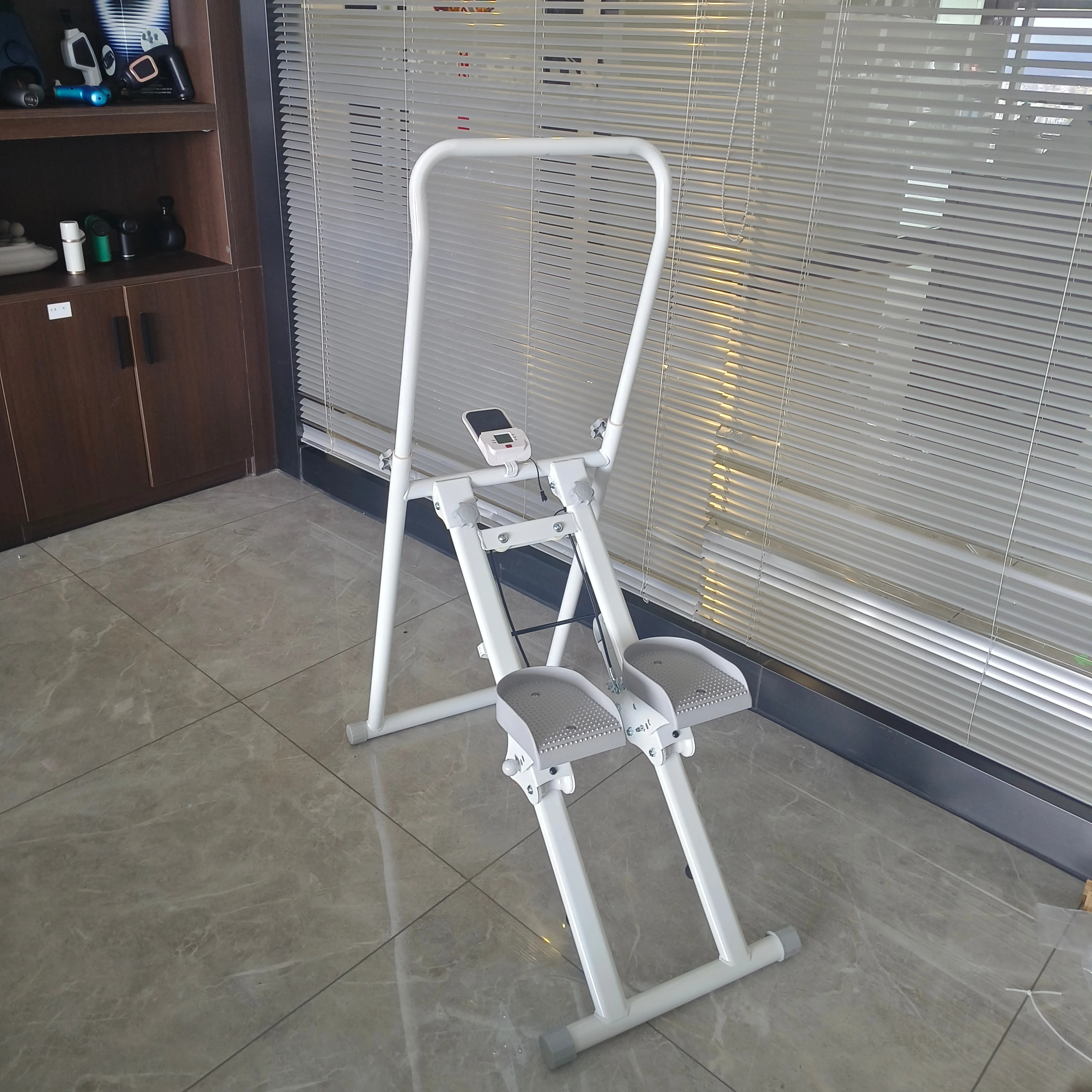 

Home Gym Workout Vertical Step Mountain Climber Exercise Machine Plastic Stair Climbing Ladder Training Fitness Home Use 1