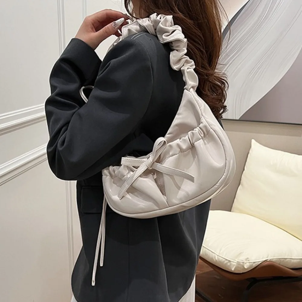 Bolsa de ombro Bowknot de grande capacidade para meninas, tipo bolinho, cor sólida, bolsa de axilas plissada, bolsa de textura impermeável, estilo coreano