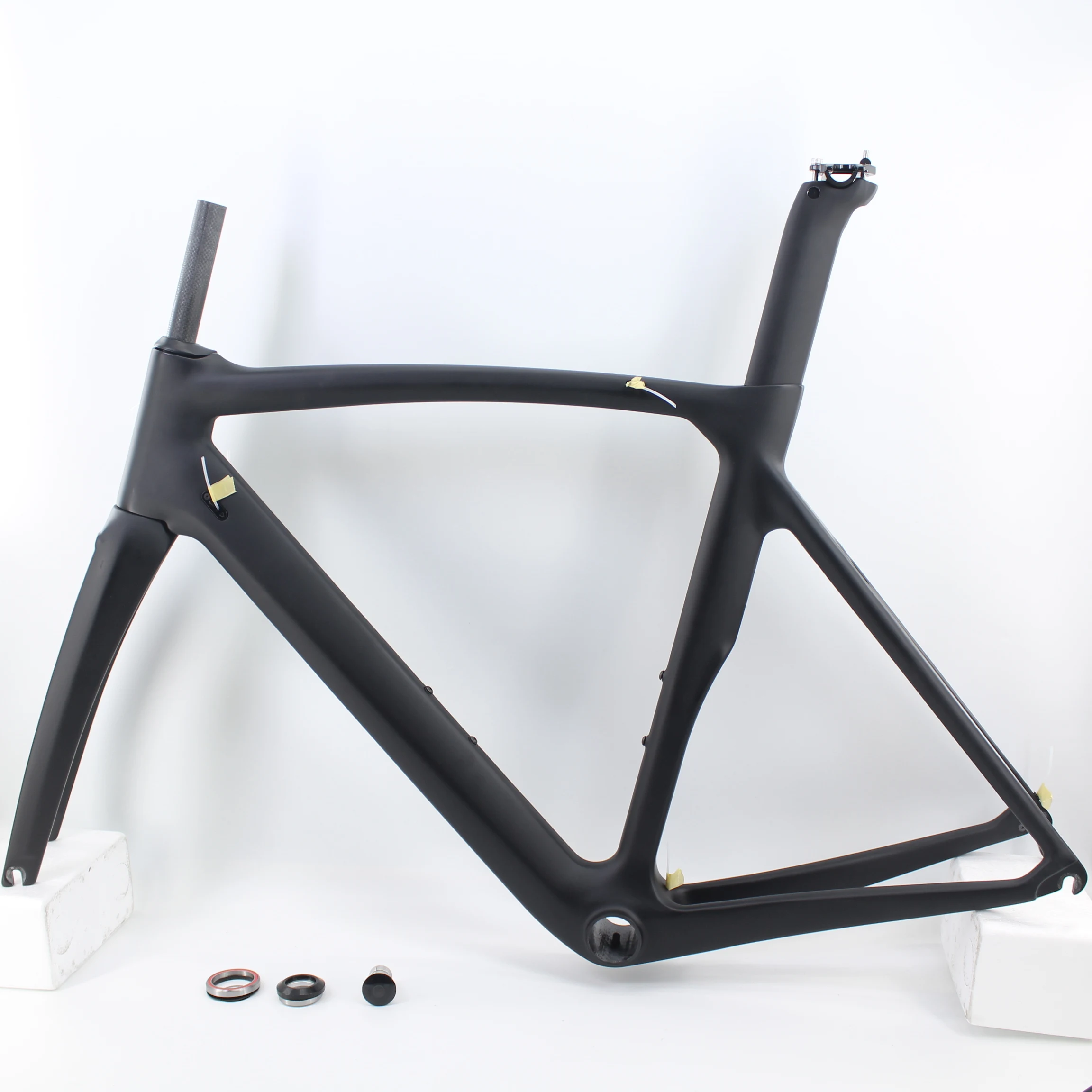 Newest XR4 700C Racing Road Bike Matt UD Full Carbon Fibre Bicycle Frame Carbon Frame Seatpost Fork Double Hole V Brake style