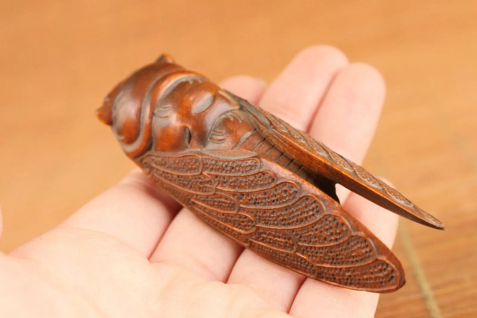 

Китайский самшит ручной работы статуя цикады фигурка украшения ручной работы