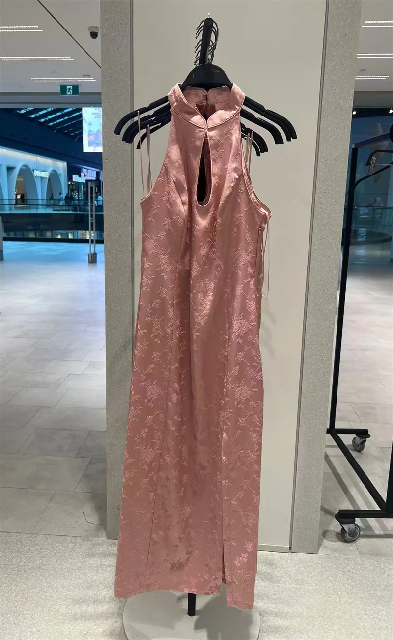 Guobioziy 2026 Summer New Women's Dress Pink Jacquard Halter Neck Hollow Long Dress Elegant and Graceful Beach Vacation