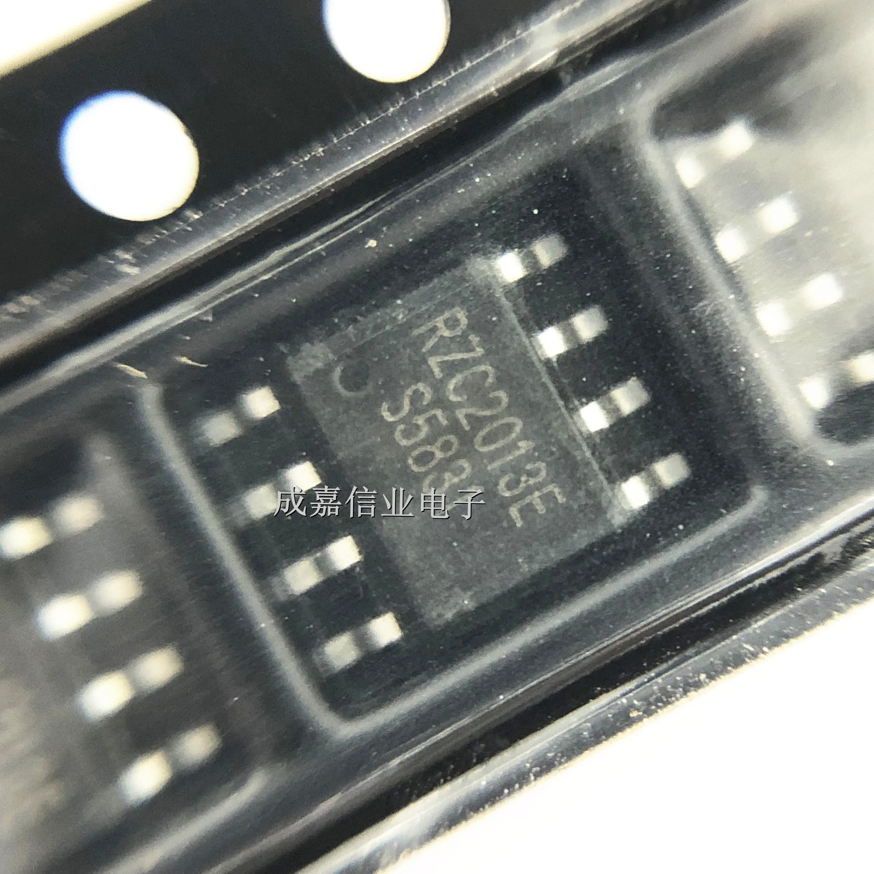 10pcs/Lot RZC2013E ESOP-8 2A, 27V Synchronous Buck Power Management IC Operation Temperature;-25C - +85C