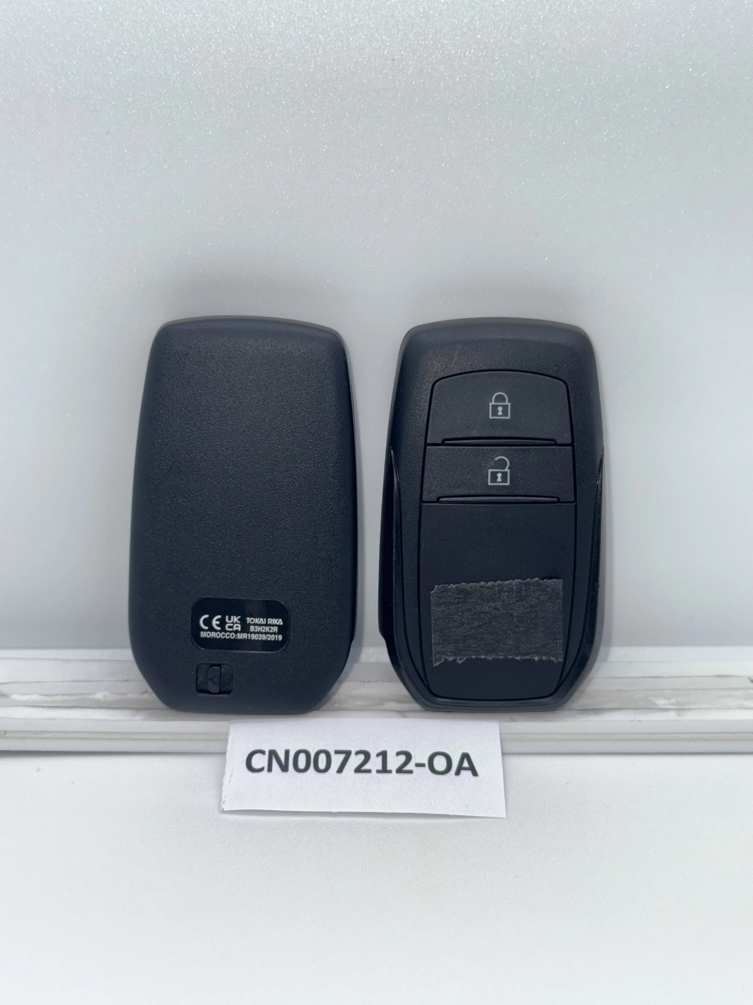 

CN007212 Original FCC B3H2K2R 2 Button Smart Key Fob 433.58/434.42MHZ 4A Chip NCF29A1M HITAG AES Model For Toyota Yaris 2020