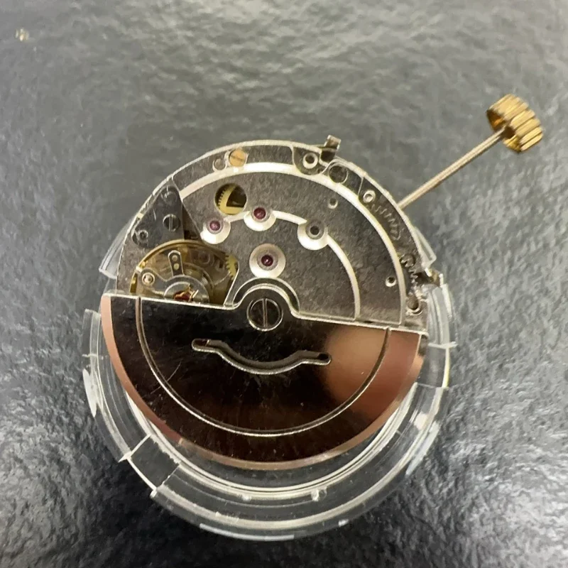 Dandong Built Watch Mechanism 8205 2813 6 Hands with 3-6-9 Sub-dials Minute Hand at 6 Position Watch Replacement Accessories