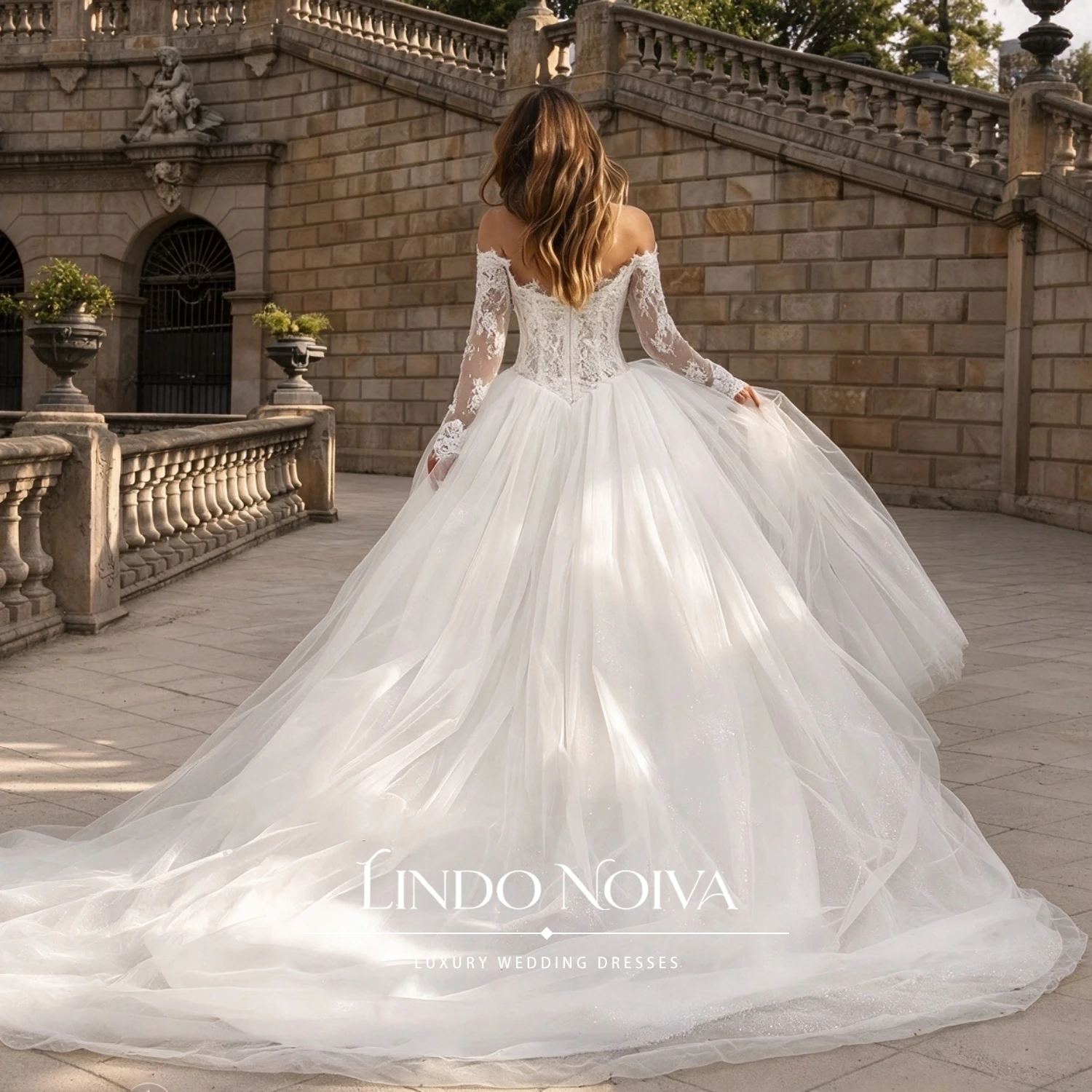 LINDO NOIVA Custom Off The Shoulder Long Sleeve Lace Wedding Dress A Line Sparkly Tulle Ball Gown With Train For Bride