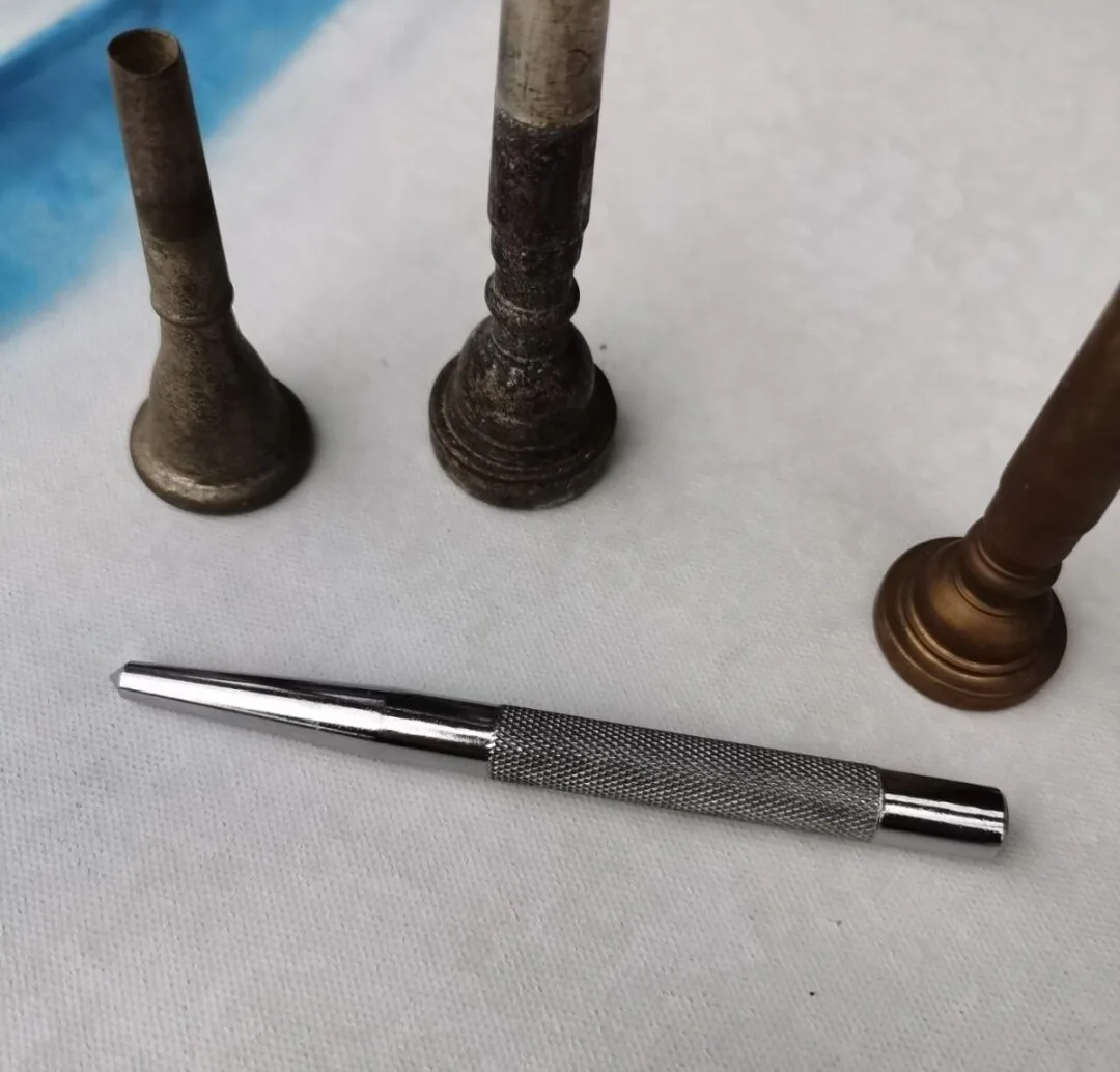 Small instrument repair tool for brass instruments with flattened and deformed mouth