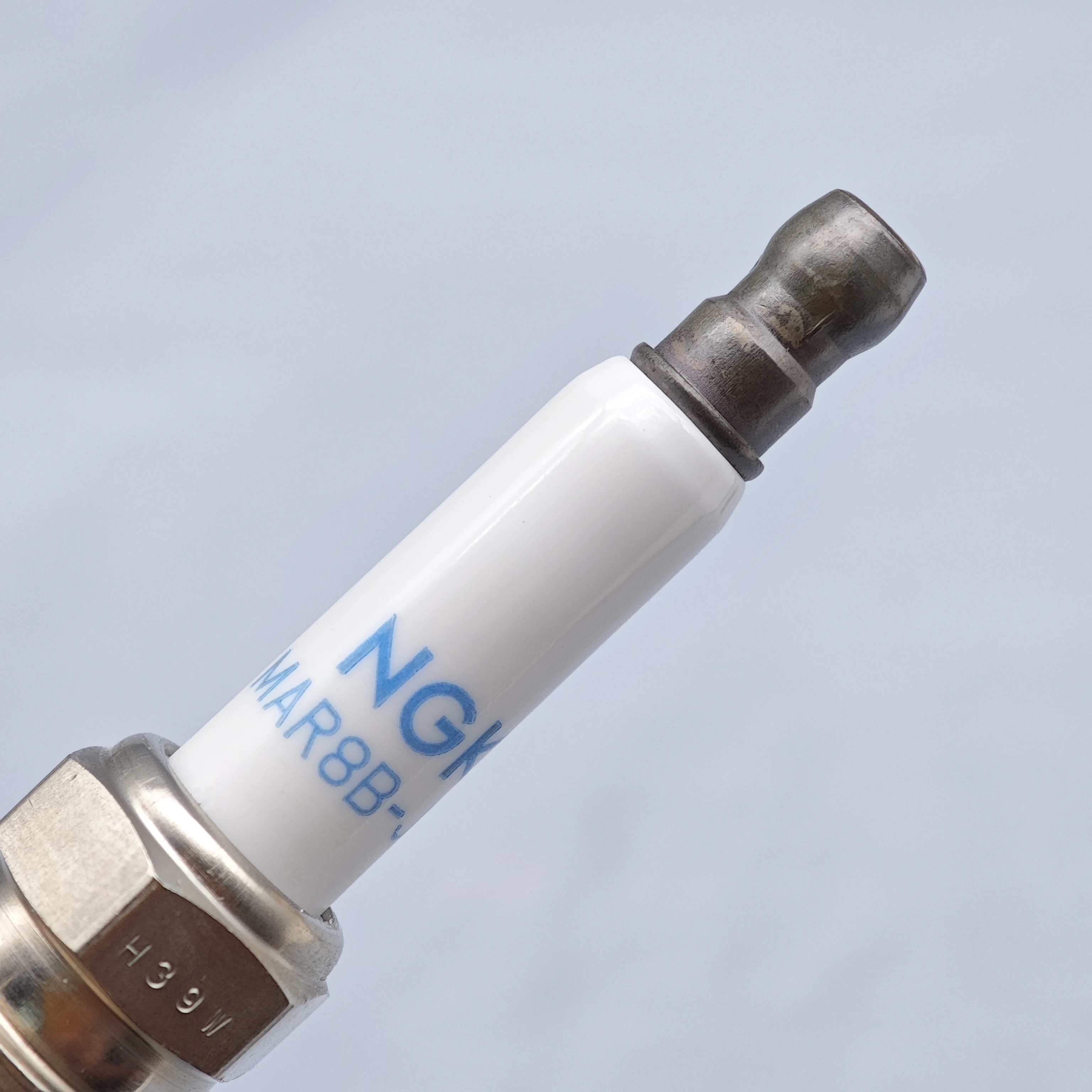 NGK 8765 MAR8B-JDS Genuine Original Nickel Electrode Spark Plug 1 PCS for BMW R1200 GS ADV RT R nineT