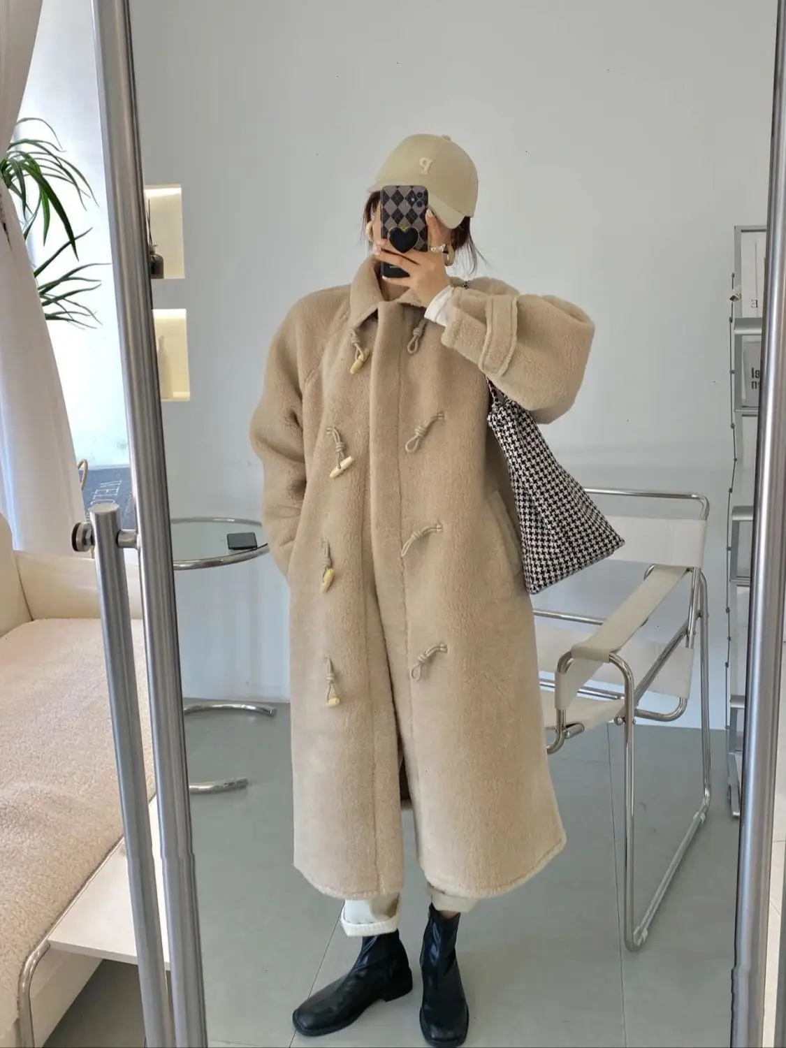 

Экологичное зимнее пальто из овчины с длинным ворсом, утепленная кожаная куртка с высокой талией в корейском стиле, повседневная верхняя одежда больших размеров для города