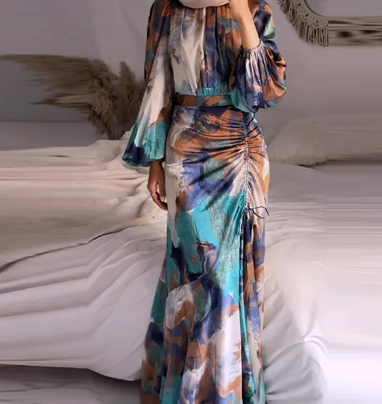 2024 New Long-sleeved Printed Pleated Skirt, Elegant Mid-high Neck Suit, Contrasting Ribbon, Colorful and Fitted