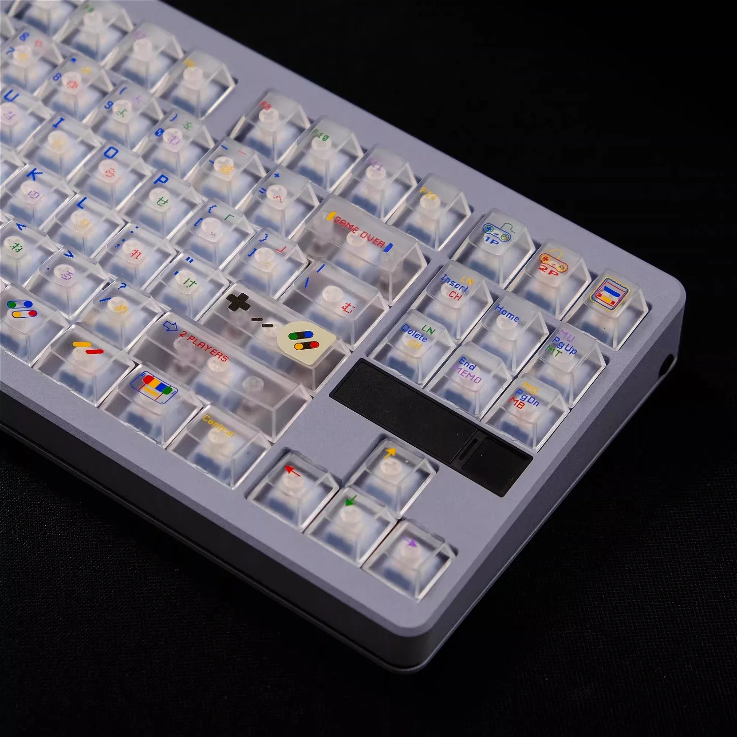 

Cherry Black and White Mist Transparent Color Keycap PC 122 Key Suitable for 60/64/84/98/108 Mechanical Keyboard