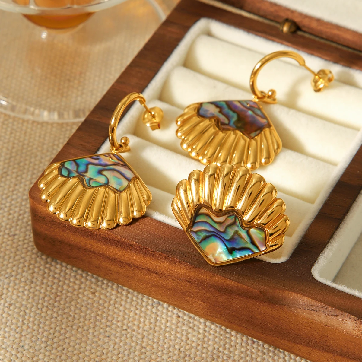 18K vergoldetes Abalone-Muschel-Schmuckset für Damen, Edelstahl-Muschel-Creolen, verstellbarer Ring, Sommer-Strandschmuck – Detail 8